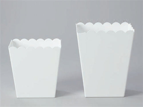 Load image into Gallery viewer, Plastic Scalloped Edge Container (1 Pc)
