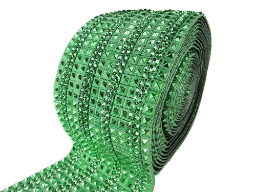 Load image into Gallery viewer, 4.25&quot; Pyramid Stud Mesh Roll (Customizable) (10 Yards)
