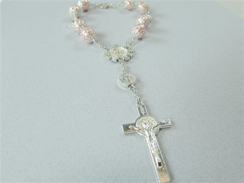 Brazalete de rosario con diseño metálico de diseñador de 7