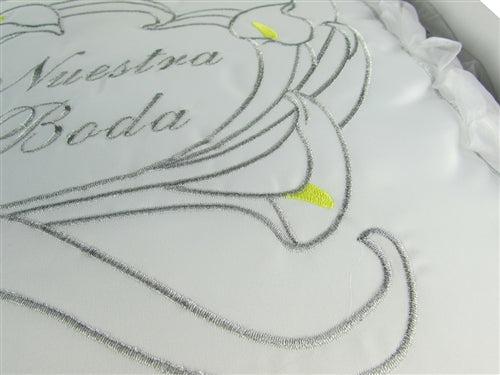 Load image into Gallery viewer, Premium - &quot;WEDDING&quot; - Kneeling Pillow - Calla Lily Design (1 Pc)
