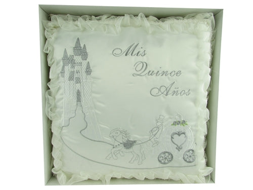 Load image into Gallery viewer, Premium - &quot;MIS QUINCE ANOS&quot; - Kneeling Pillow - Cinderella Design (1 Pc)
